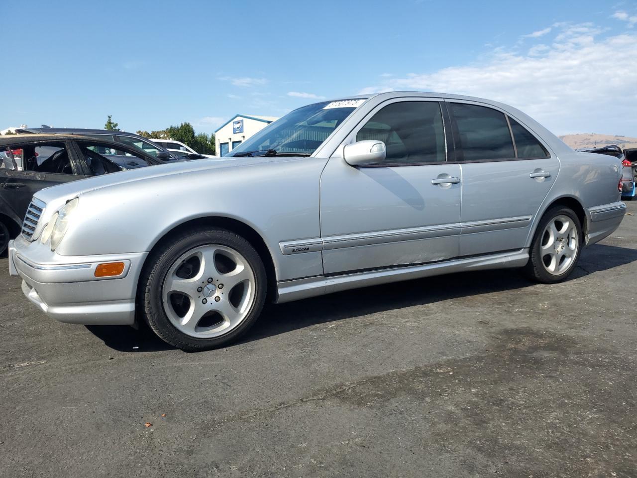 2001 MERCEDES-BENZ E-Class