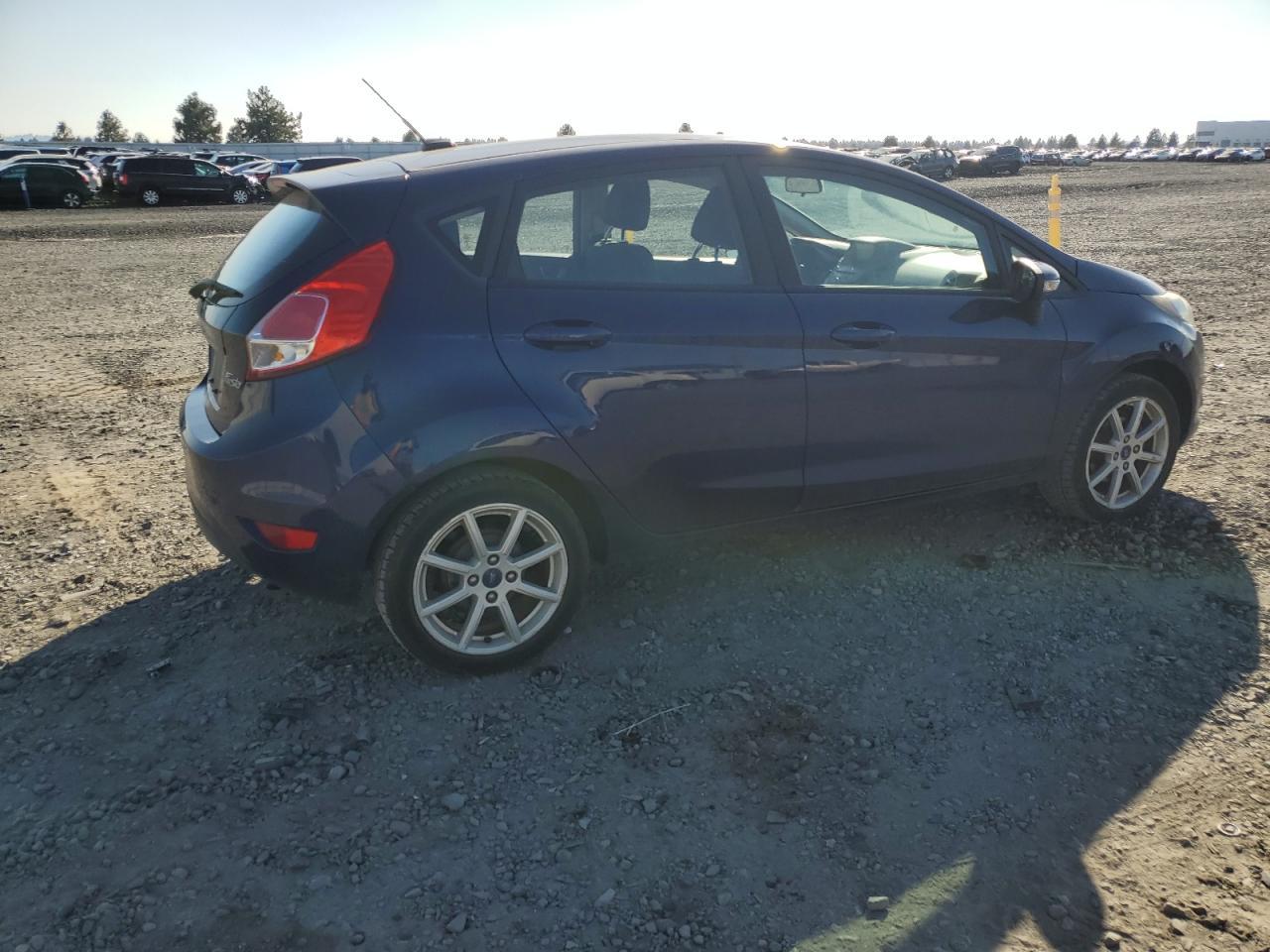 2016 FORD Fiesta