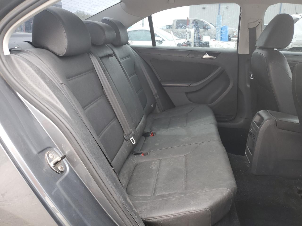 2012 VOLKSWAGEN JETTA