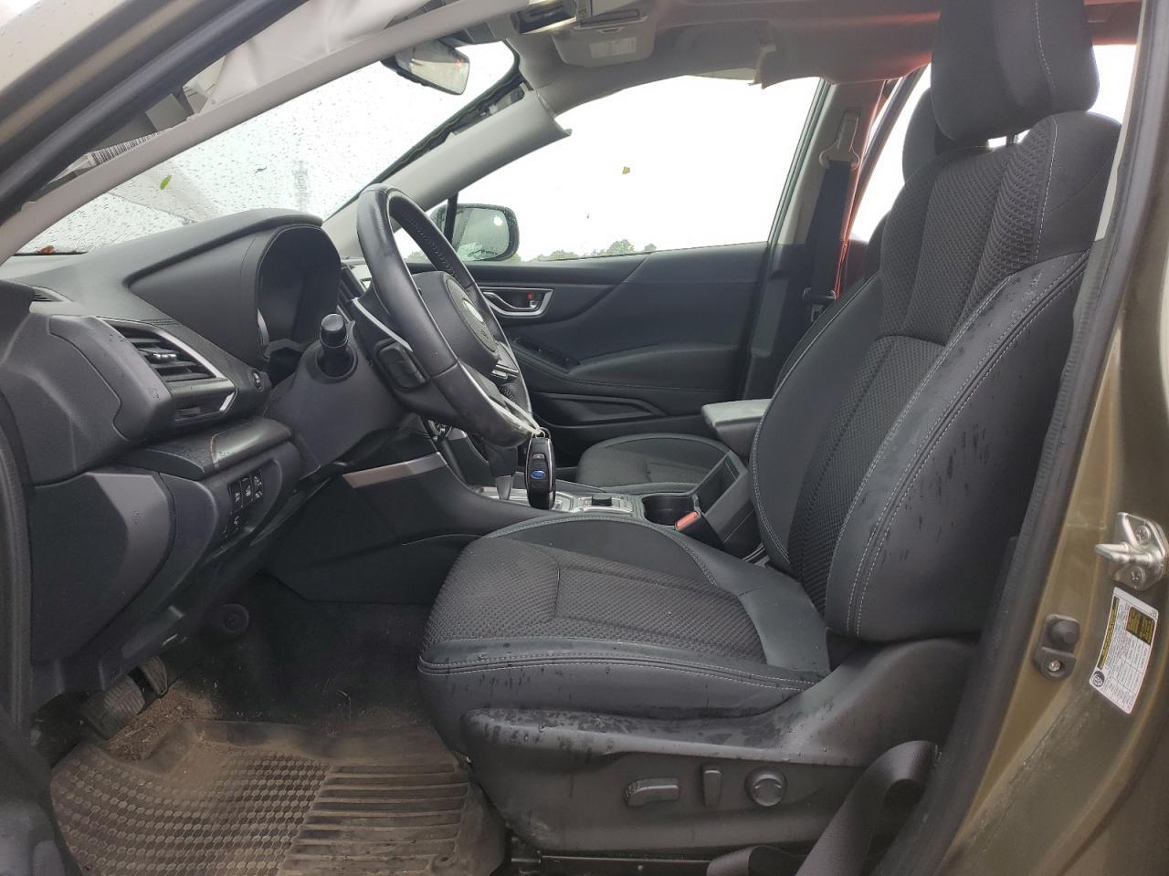 2022 SUBARU FORESTER