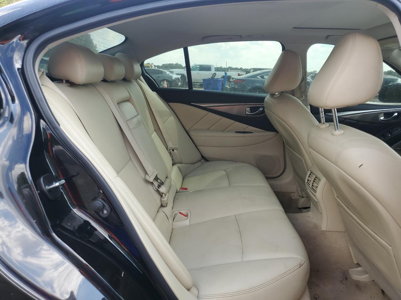 2017 INFINITI Q50