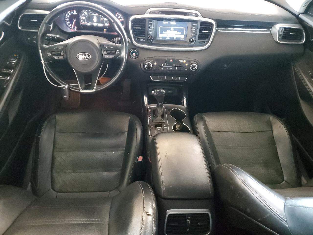 2017 KIA SORENTO