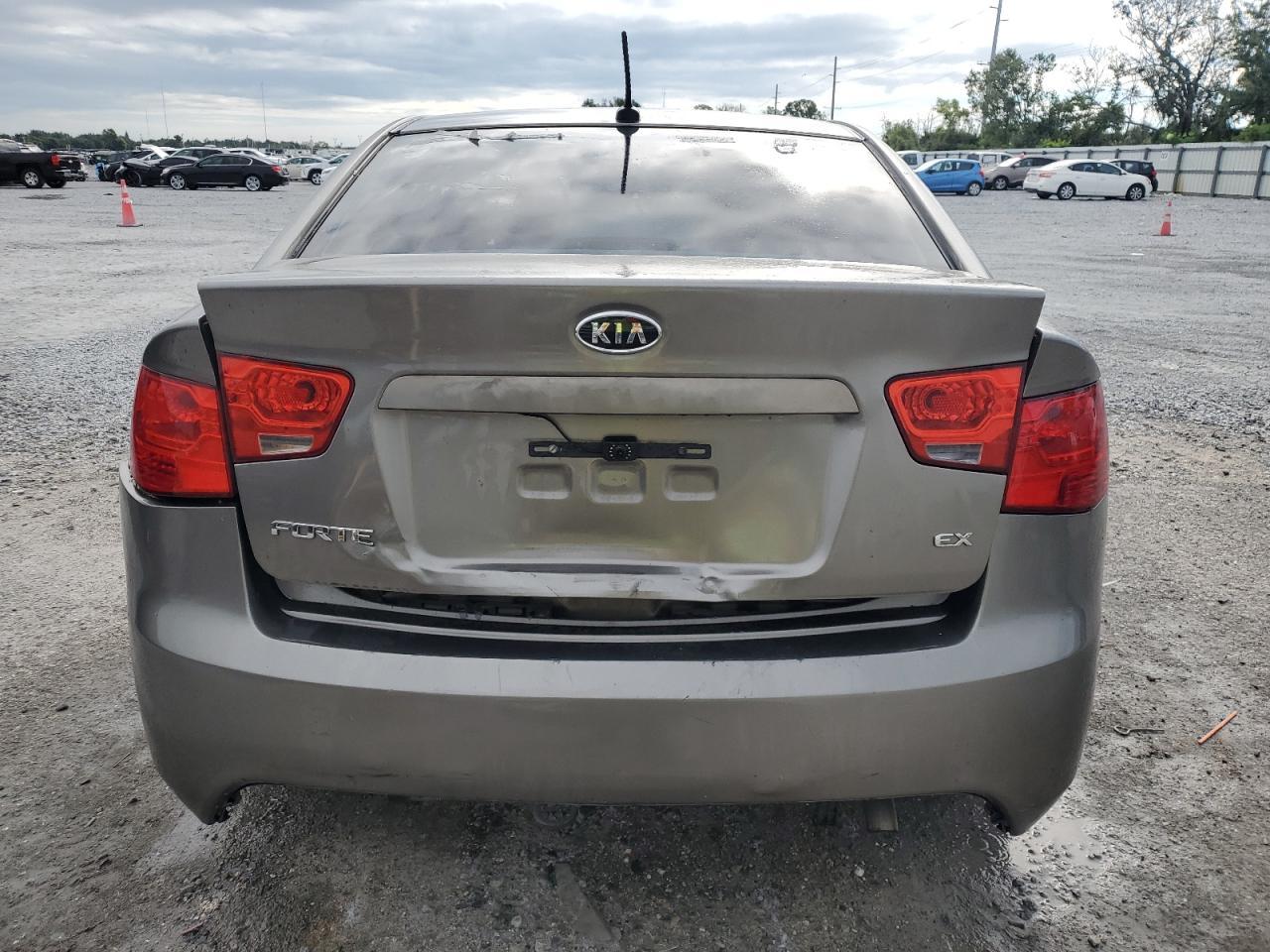 2011 KIA FORTE