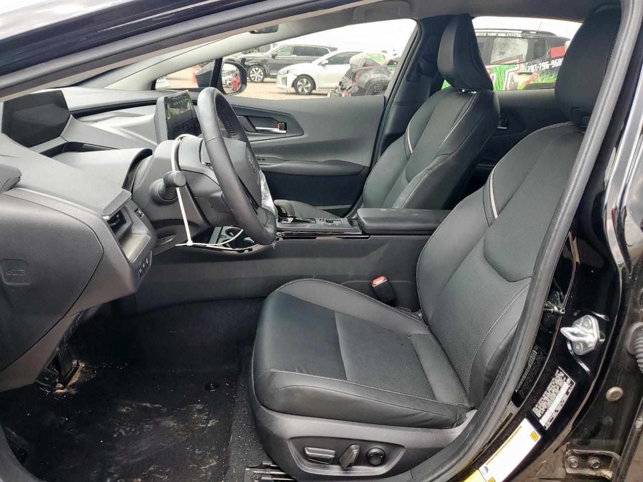 2024 TOYOTA PRIUS