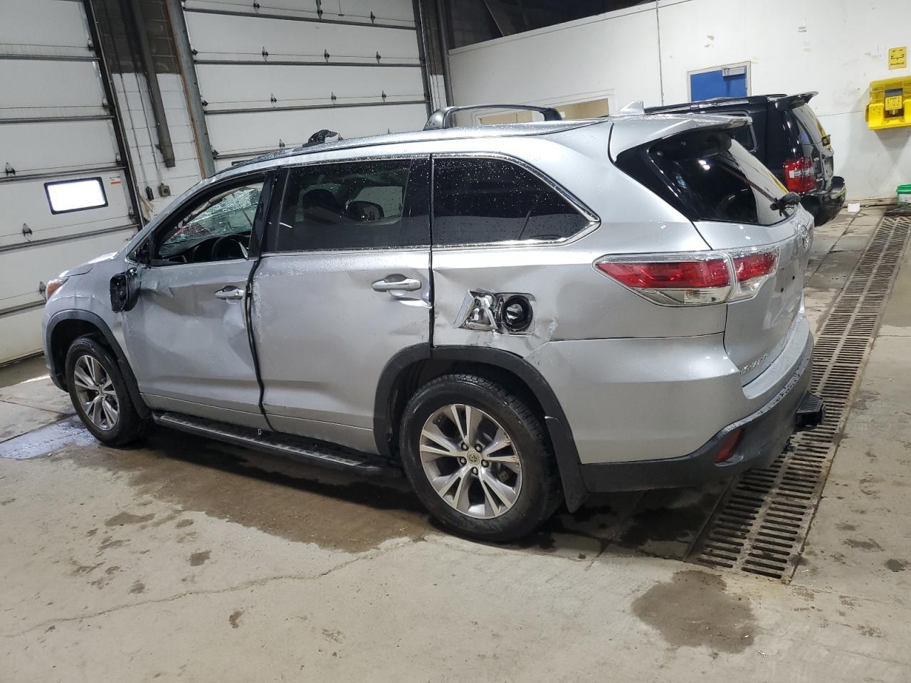 2015 TOYOTA HIGHLANDER