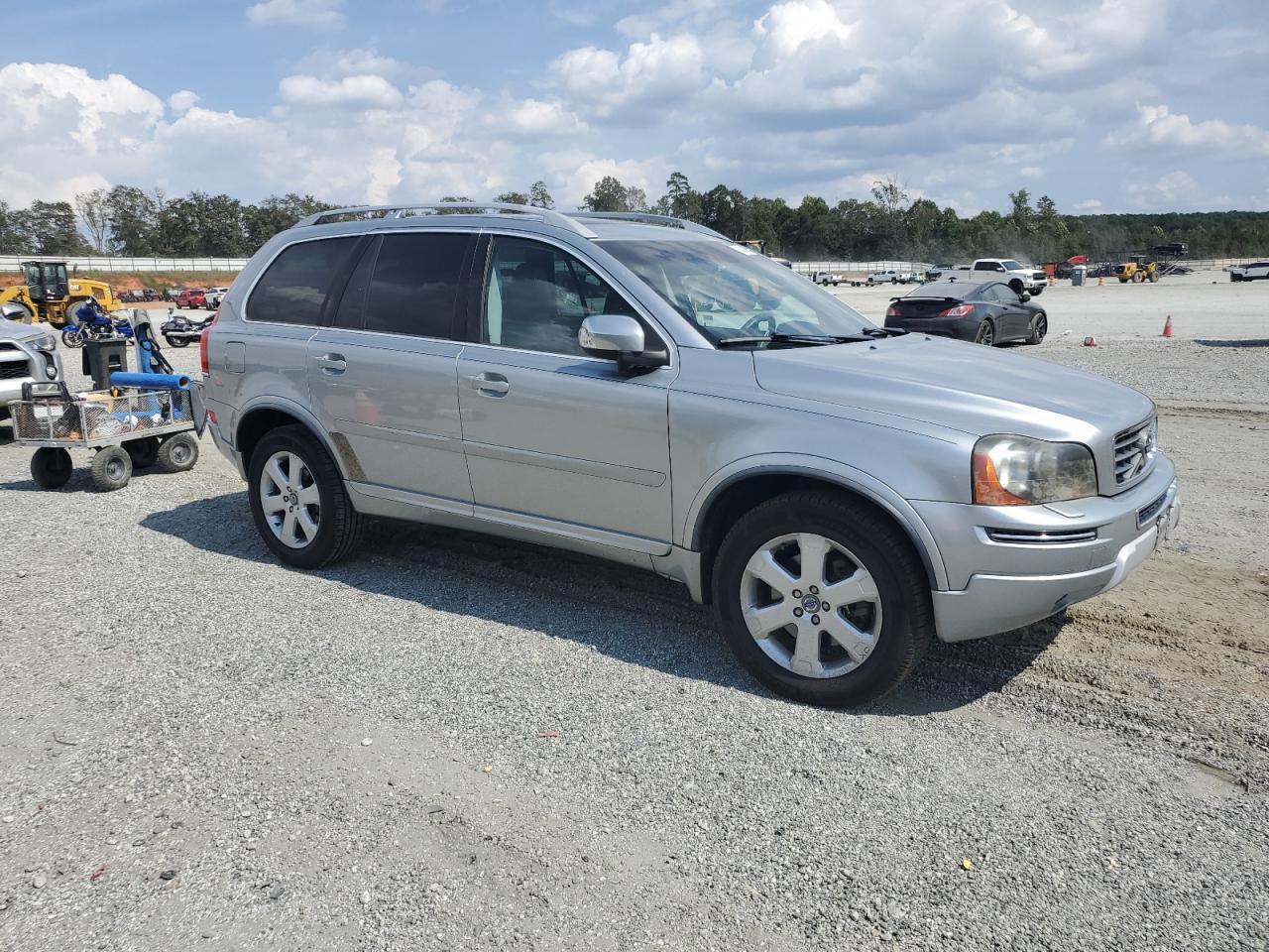 2013 VOLVO XC90