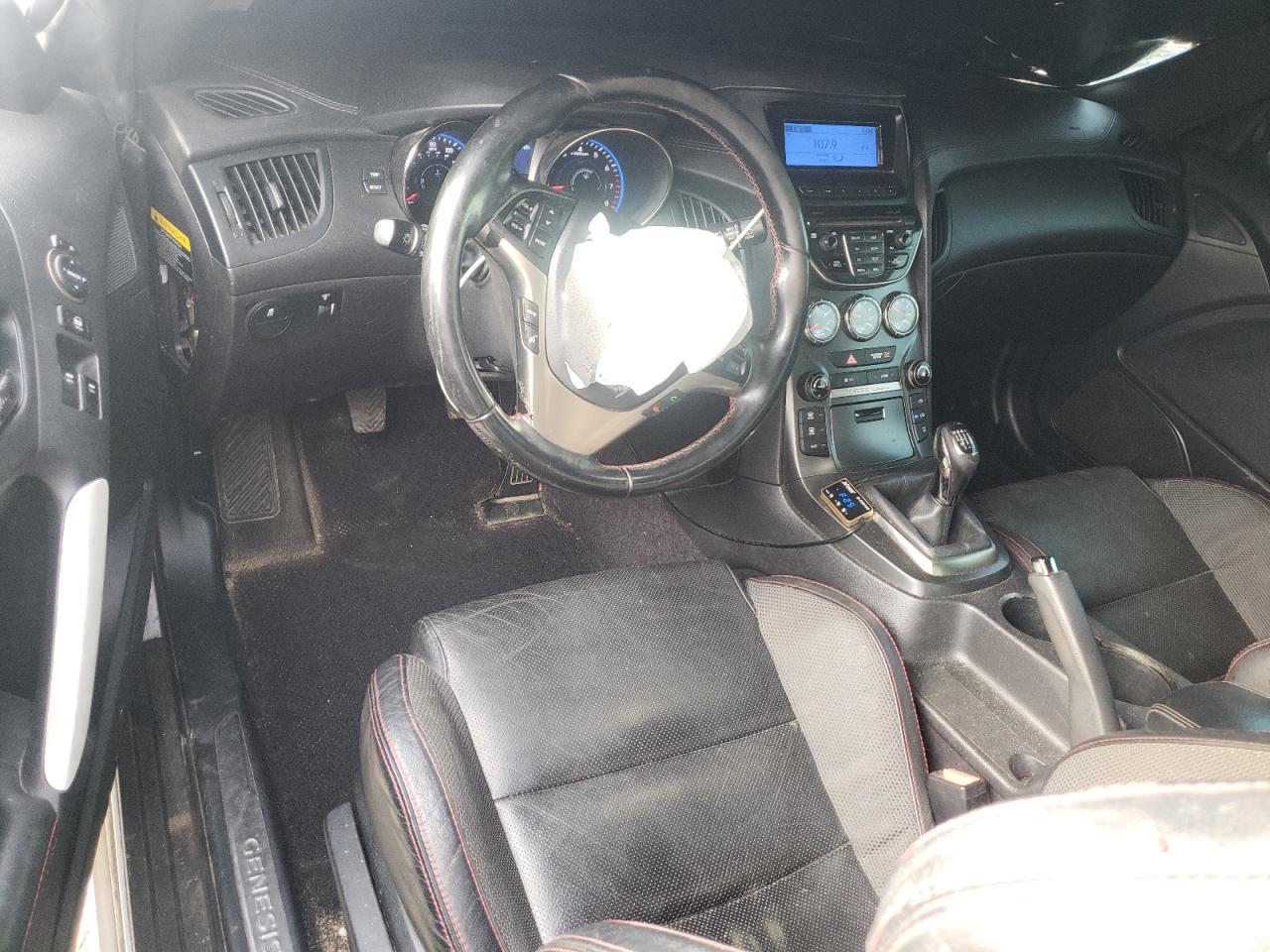 2014 HYUNDAI GENESIS