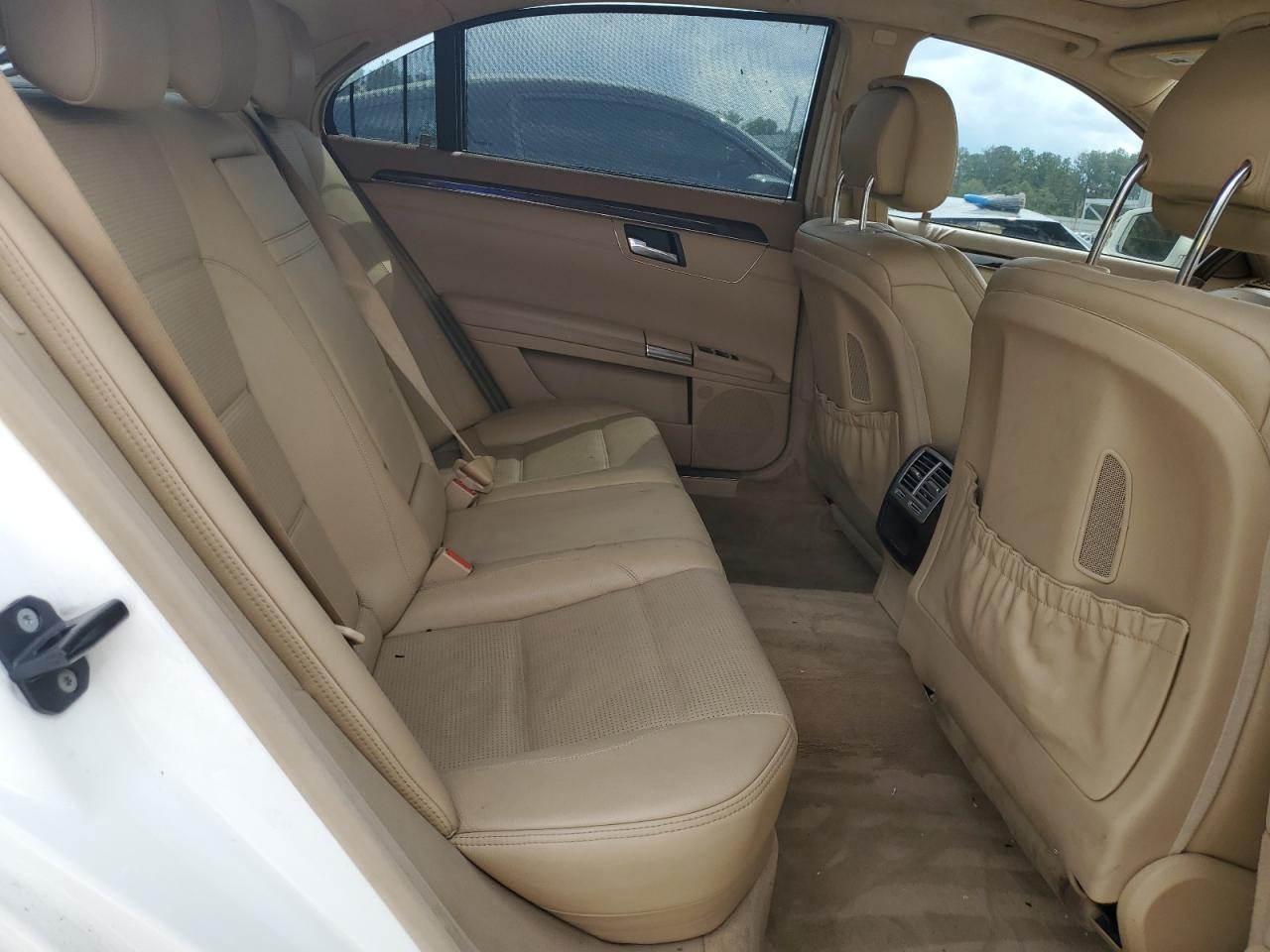 2013 MERCEDES-BENZ S-Class