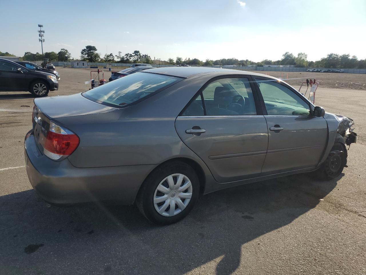 2005 TOYOTA CAMRY