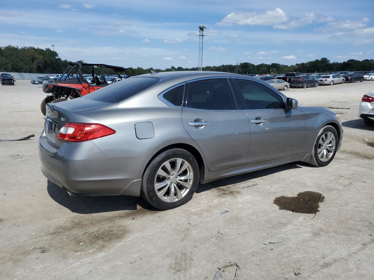 2012 INFINITI M37