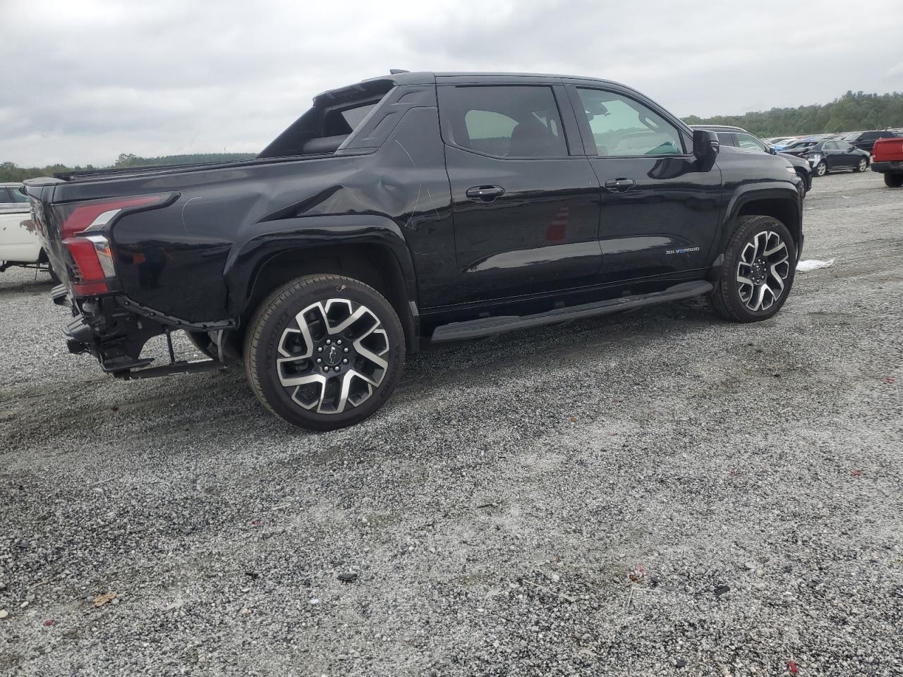 2024 CHEVROLET Silverado