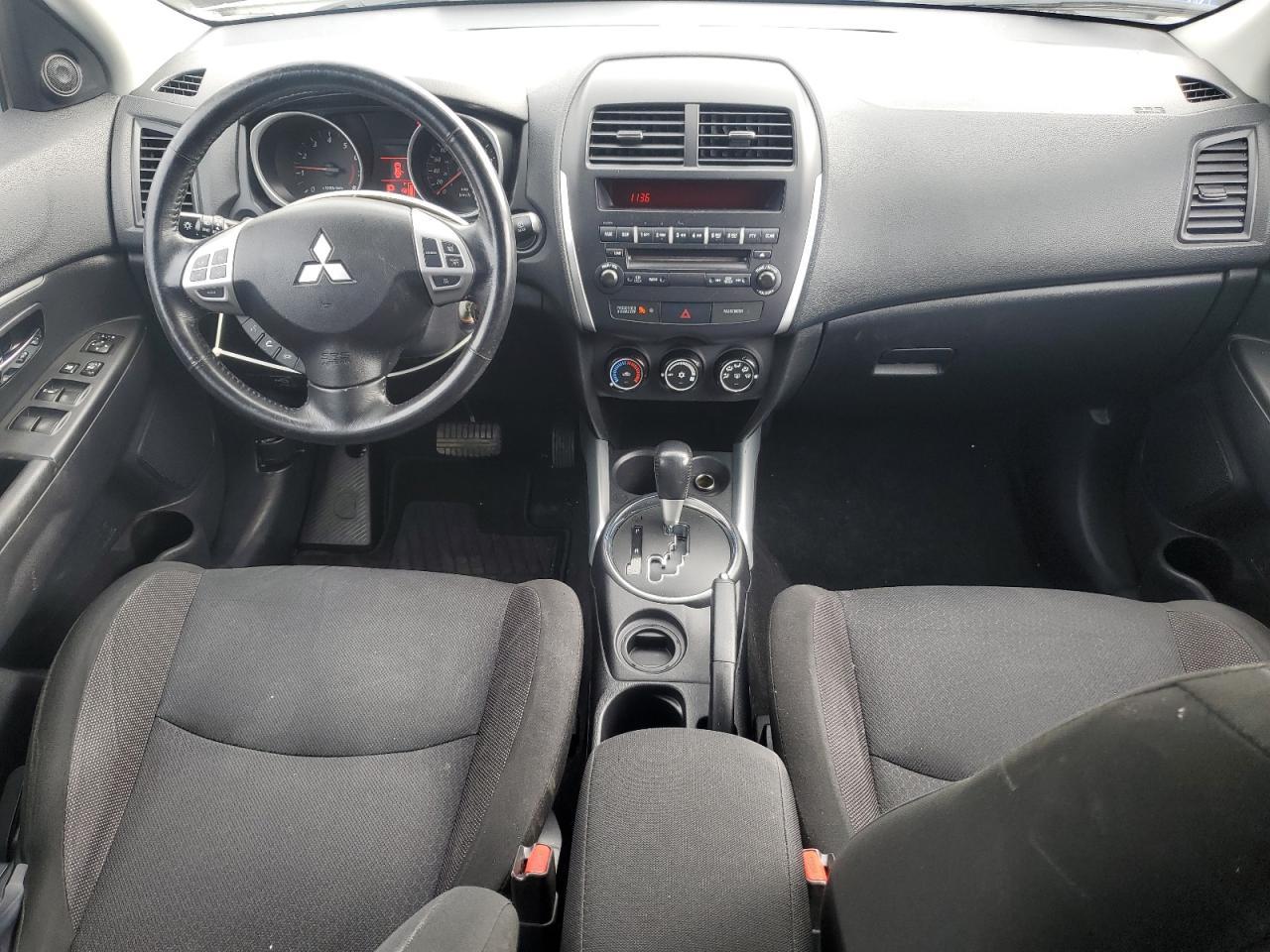 2011 MITSUBISHI RVR