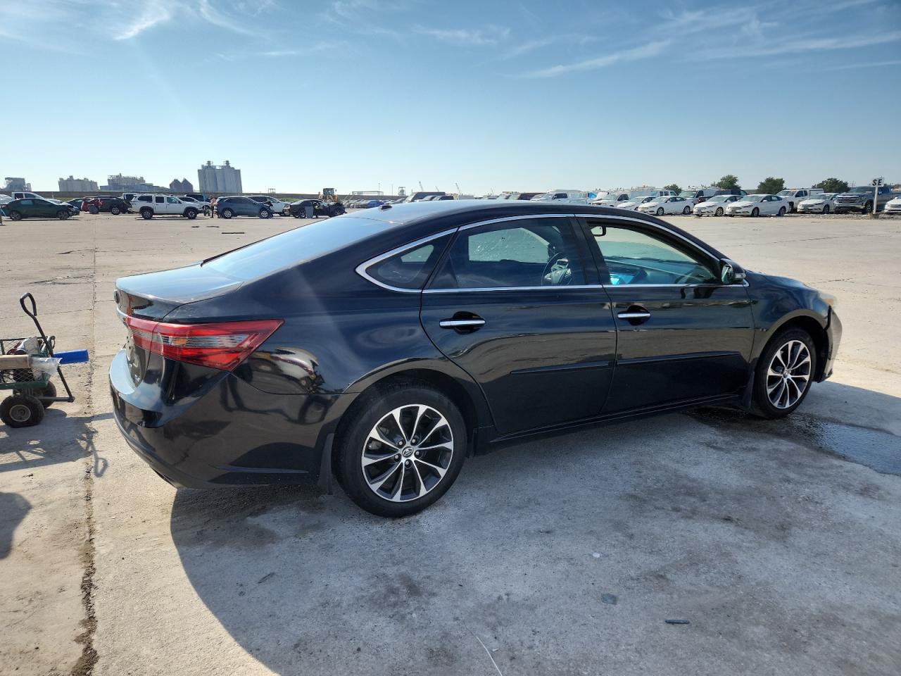 2016 TOYOTA Avalon