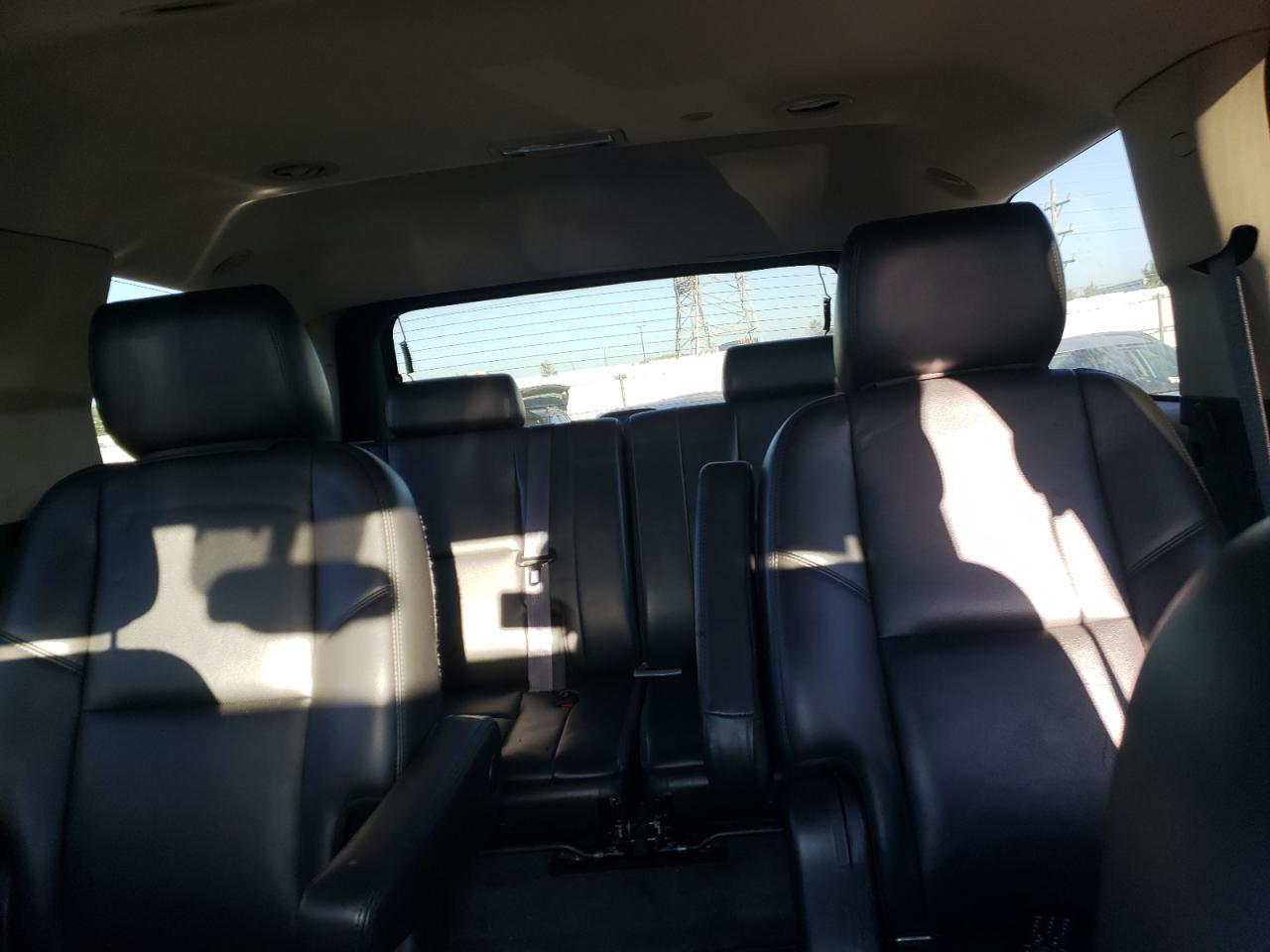 2011 CHEVROLET Tahoe