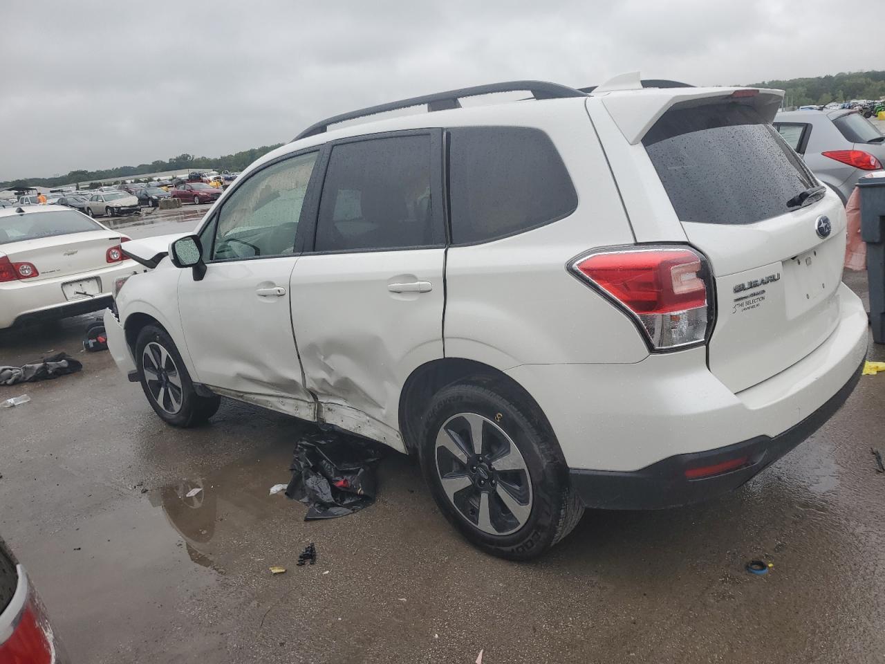 2017 SUBARU FORESTER