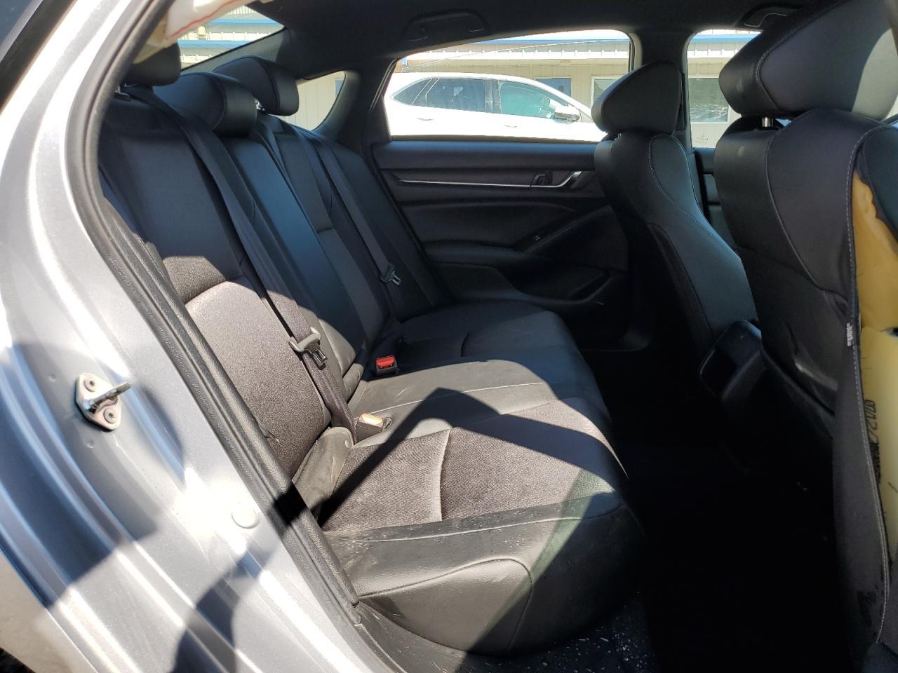 2019 HONDA ACCORD