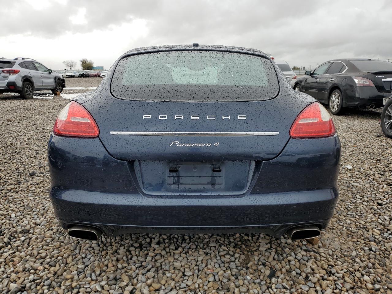 2012 PORSCHE Panamera