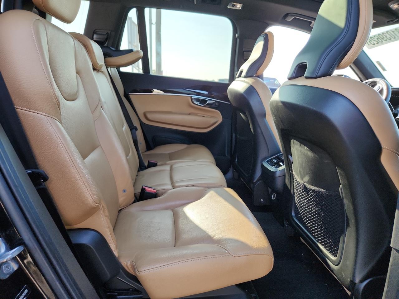 2019 VOLVO XC90