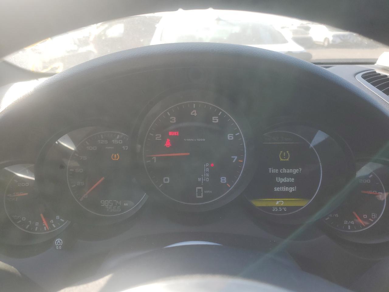 2011 PORSCHE CAYENNE