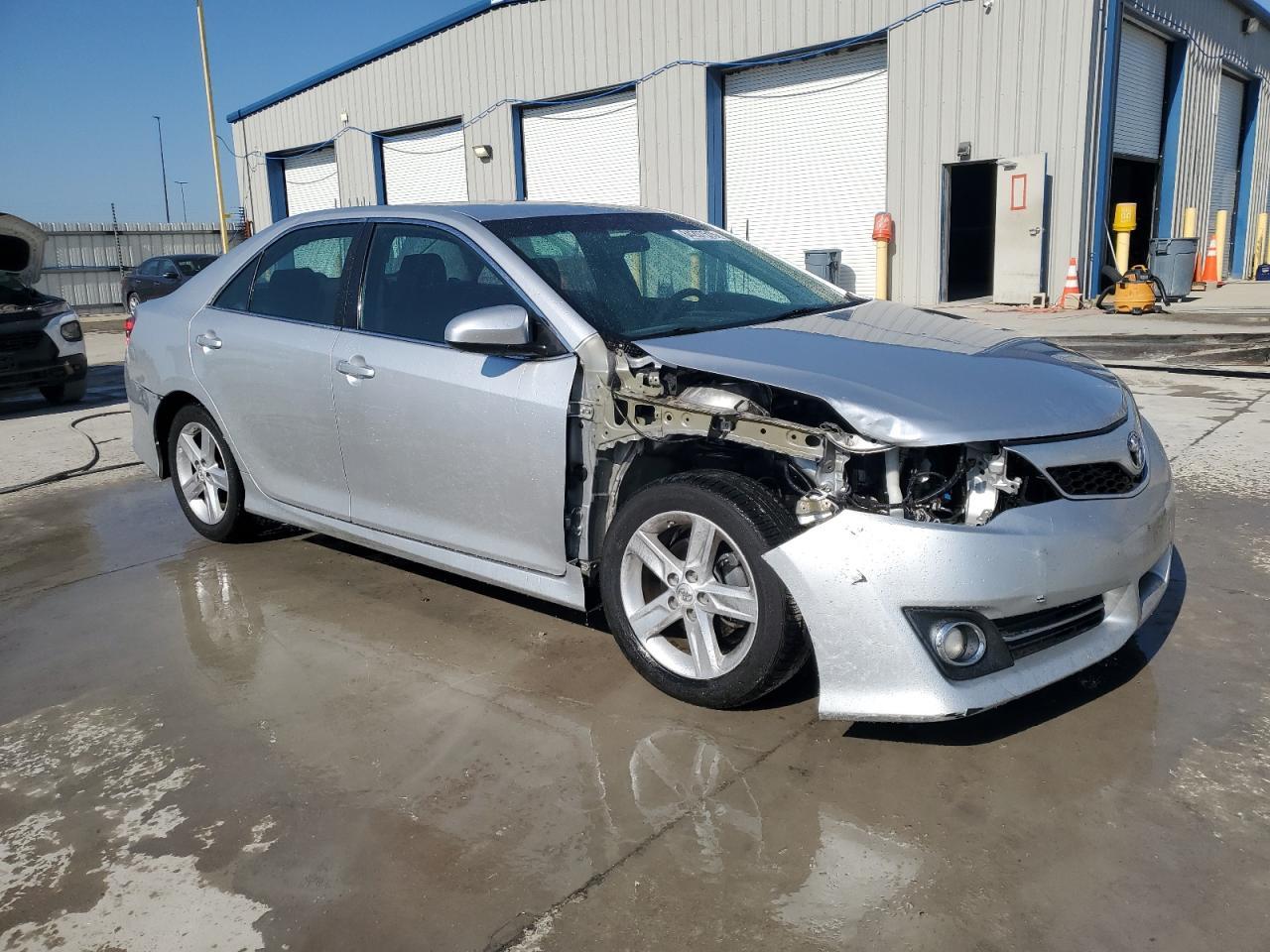 2013 TOYOTA CAMRY