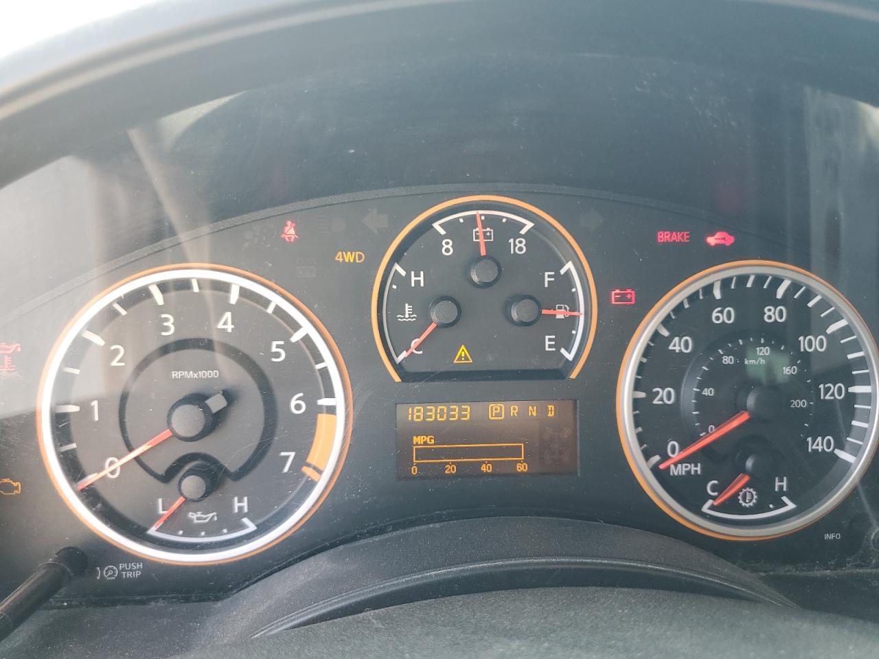 2015 NISSAN Titan