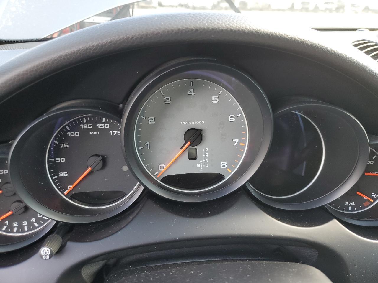 2017 PORSCHE CAYENNE