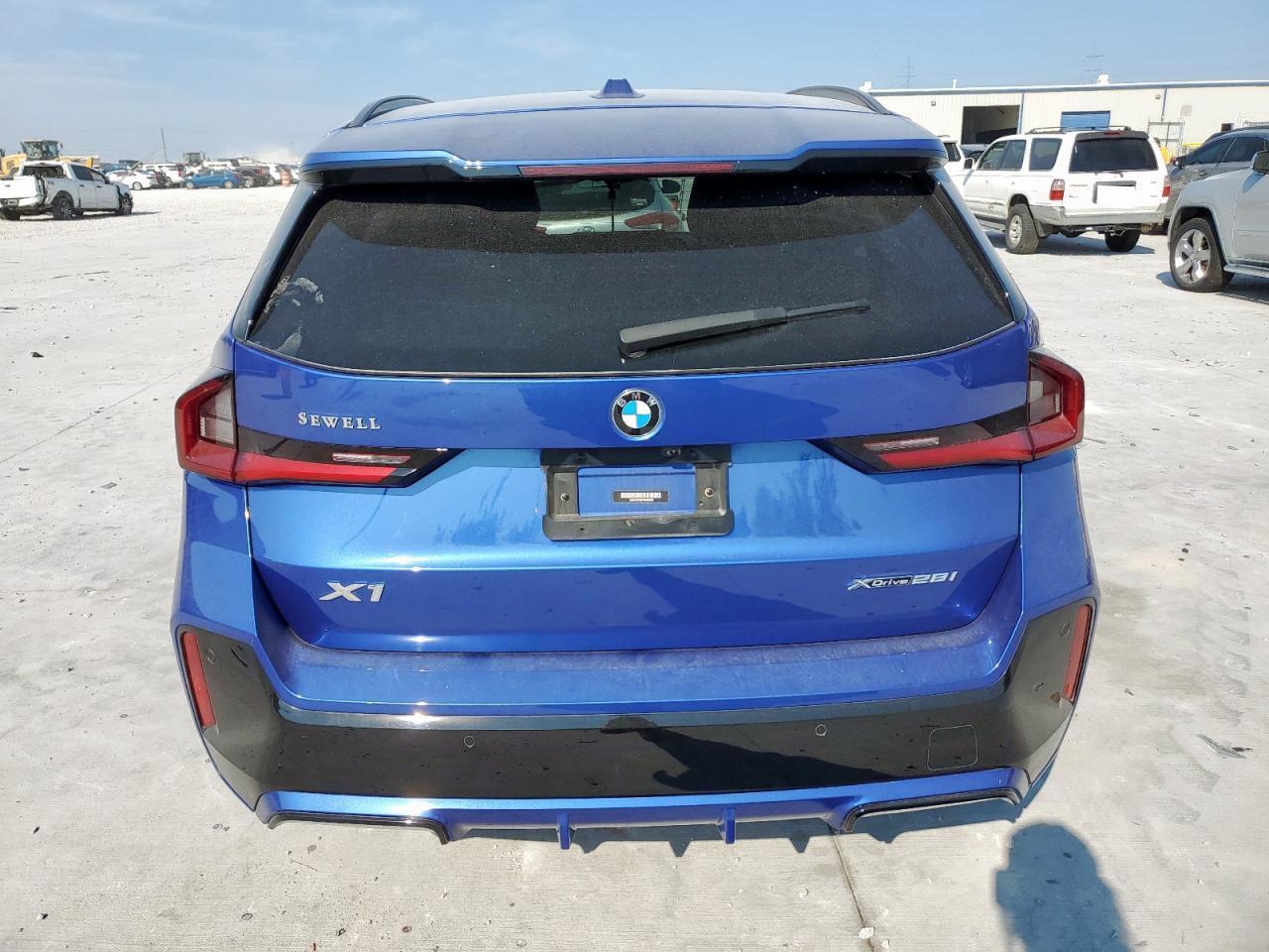 2023 BMW X1