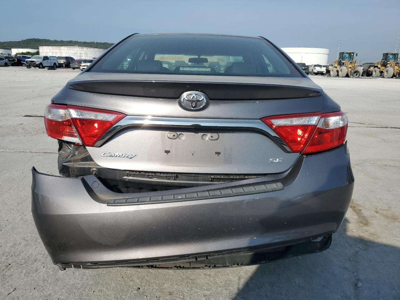 2017 TOYOTA CAMRY