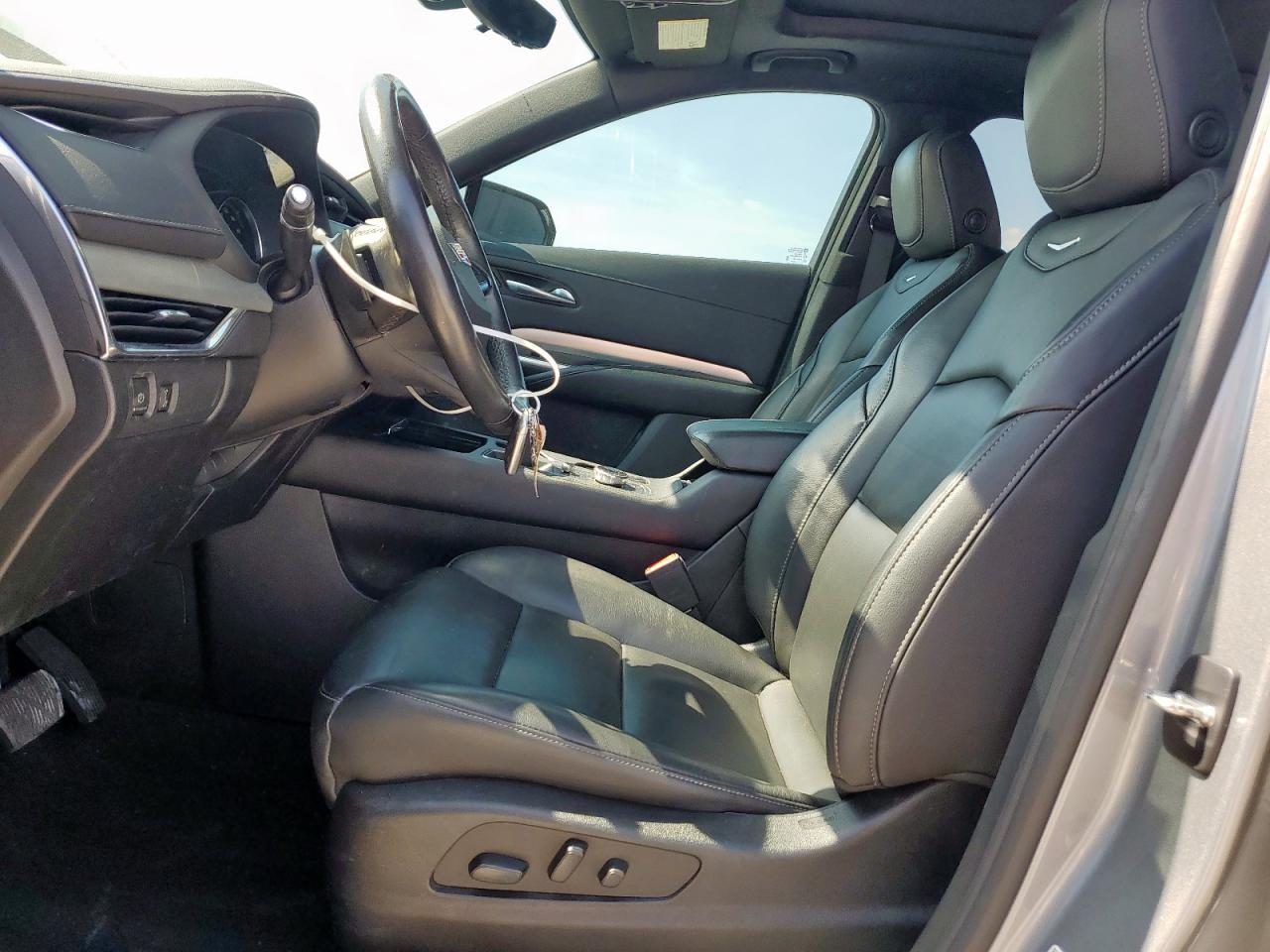 2023 CADILLAC XT4