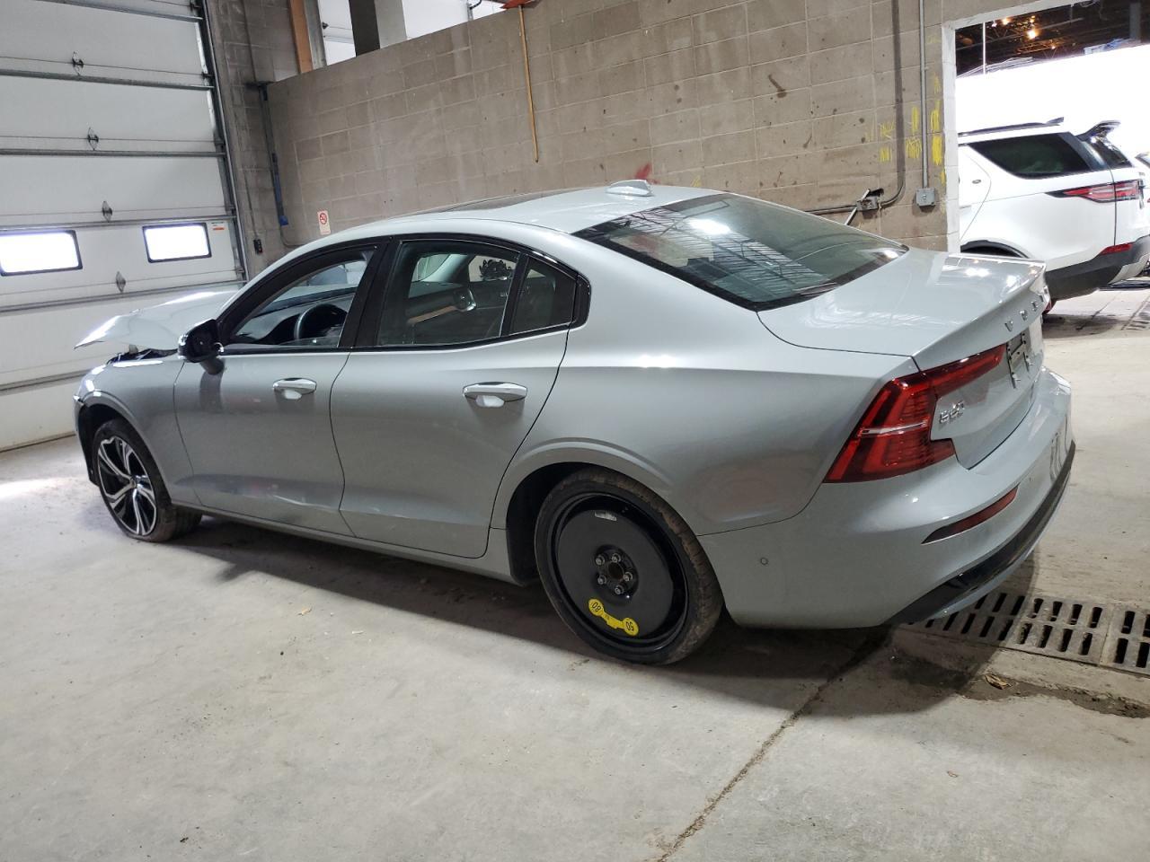 2024 VOLVO S60