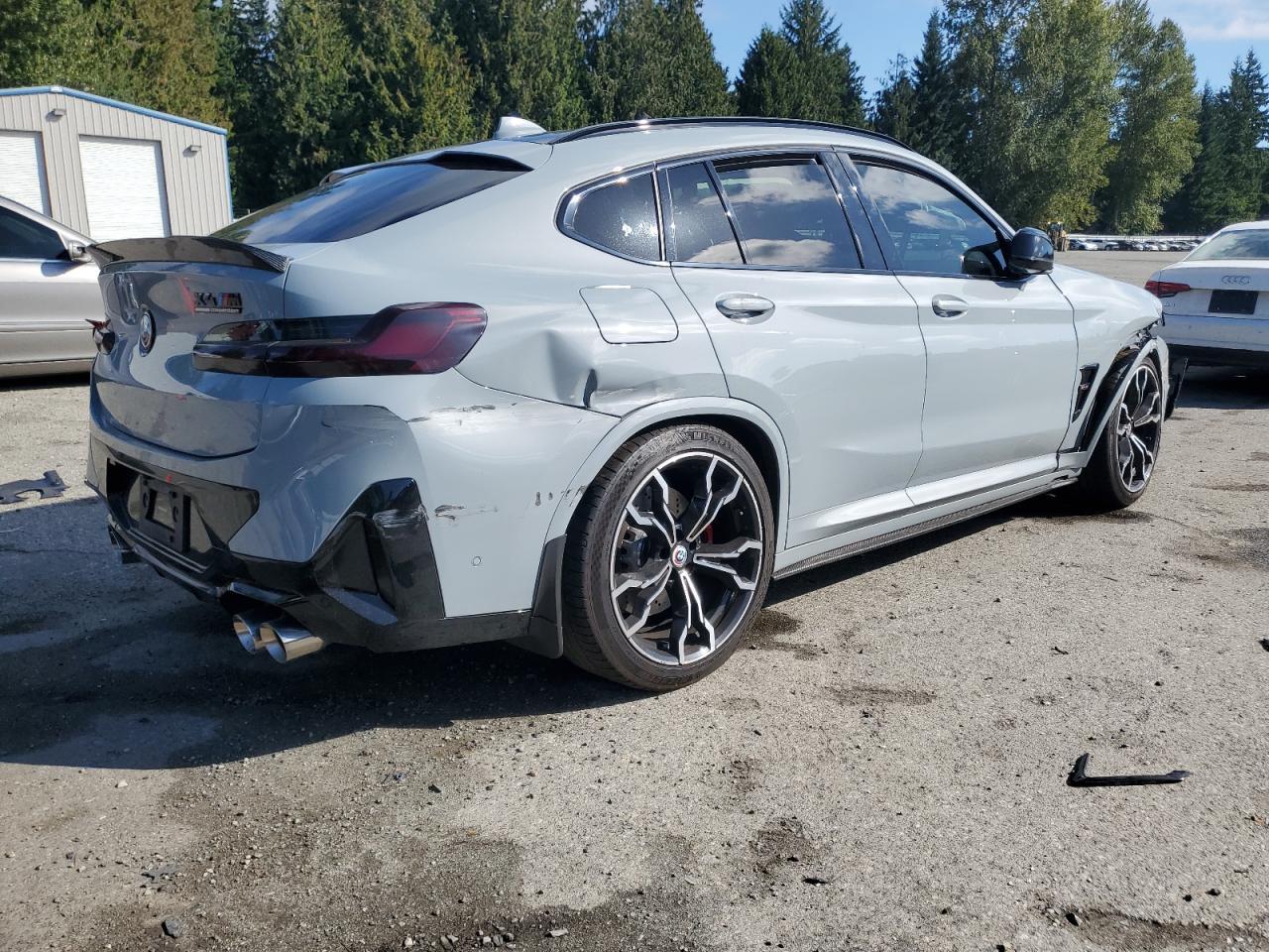 2022 BMW X4