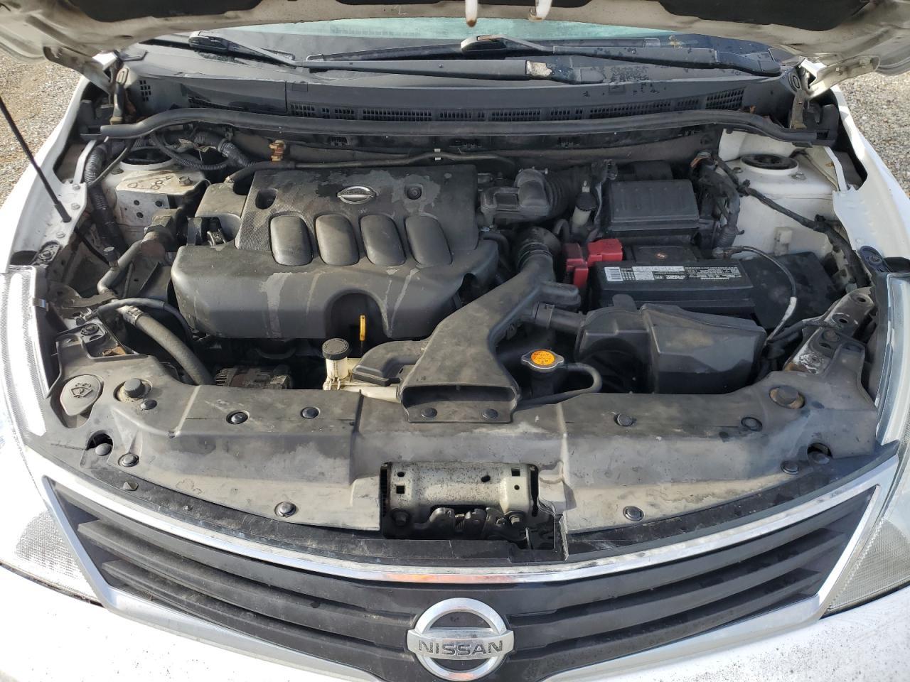 2010 NISSAN VERSA