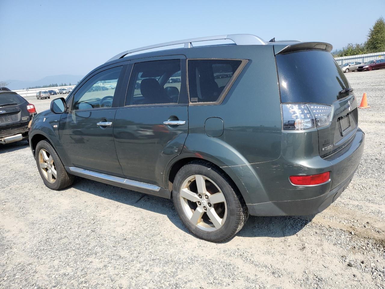2009 MITSUBISHI outlander