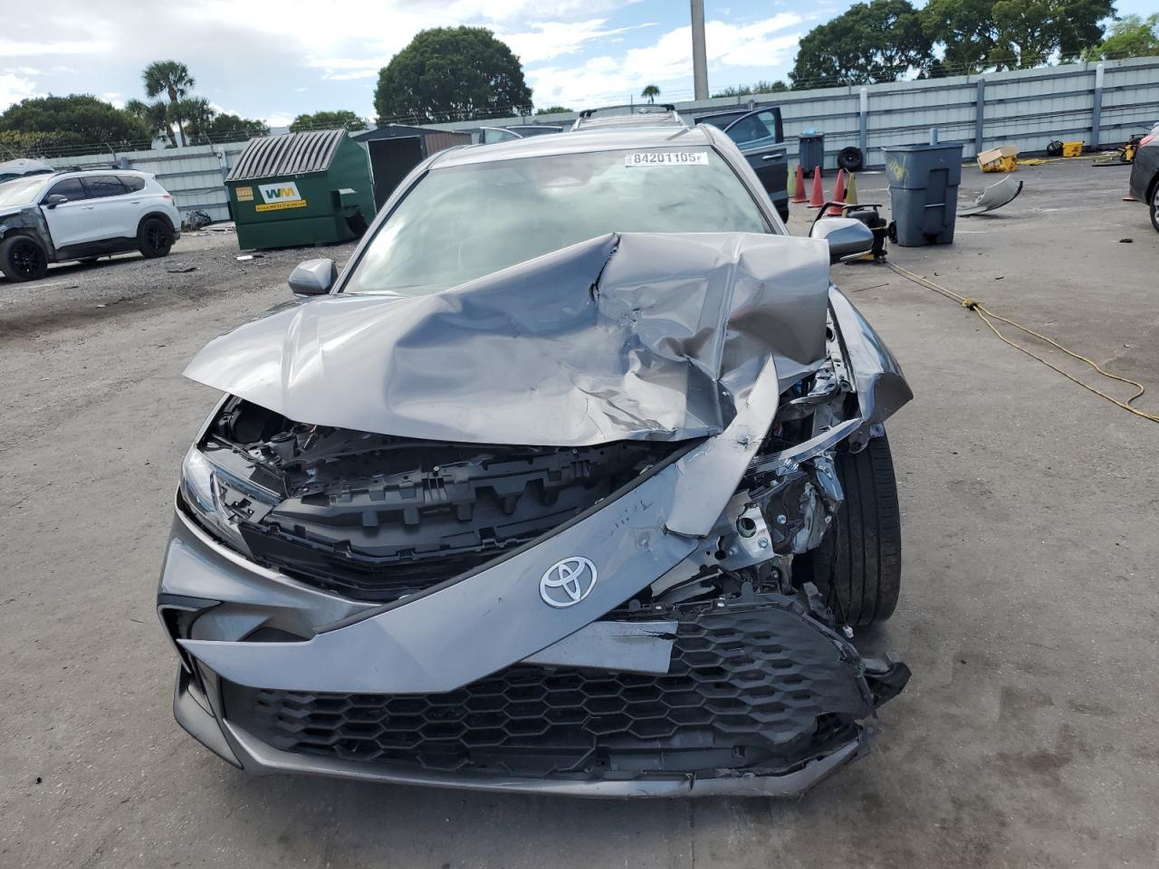 2025 TOYOTA CAMRY
