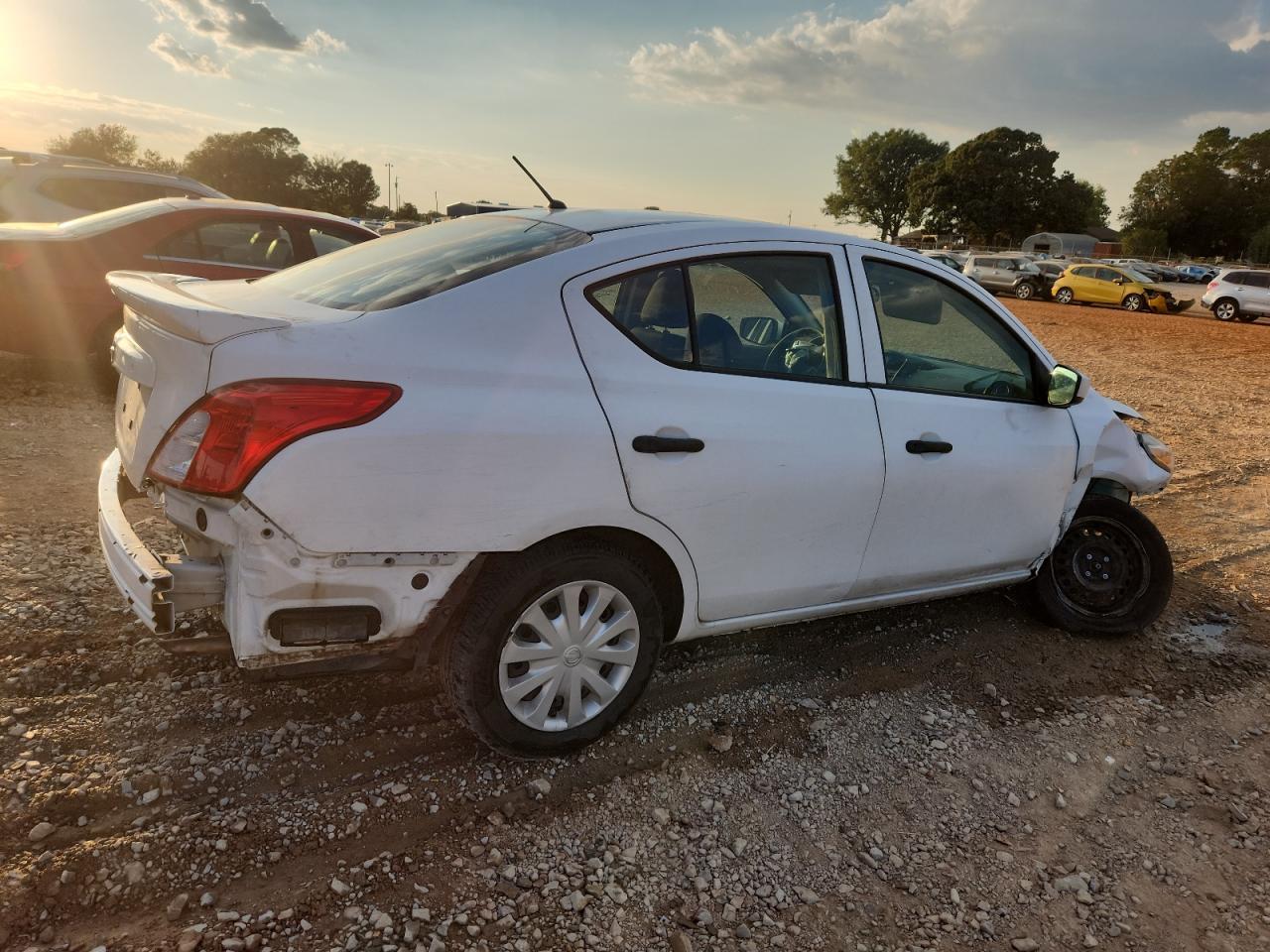 2019 NISSAN VERSA