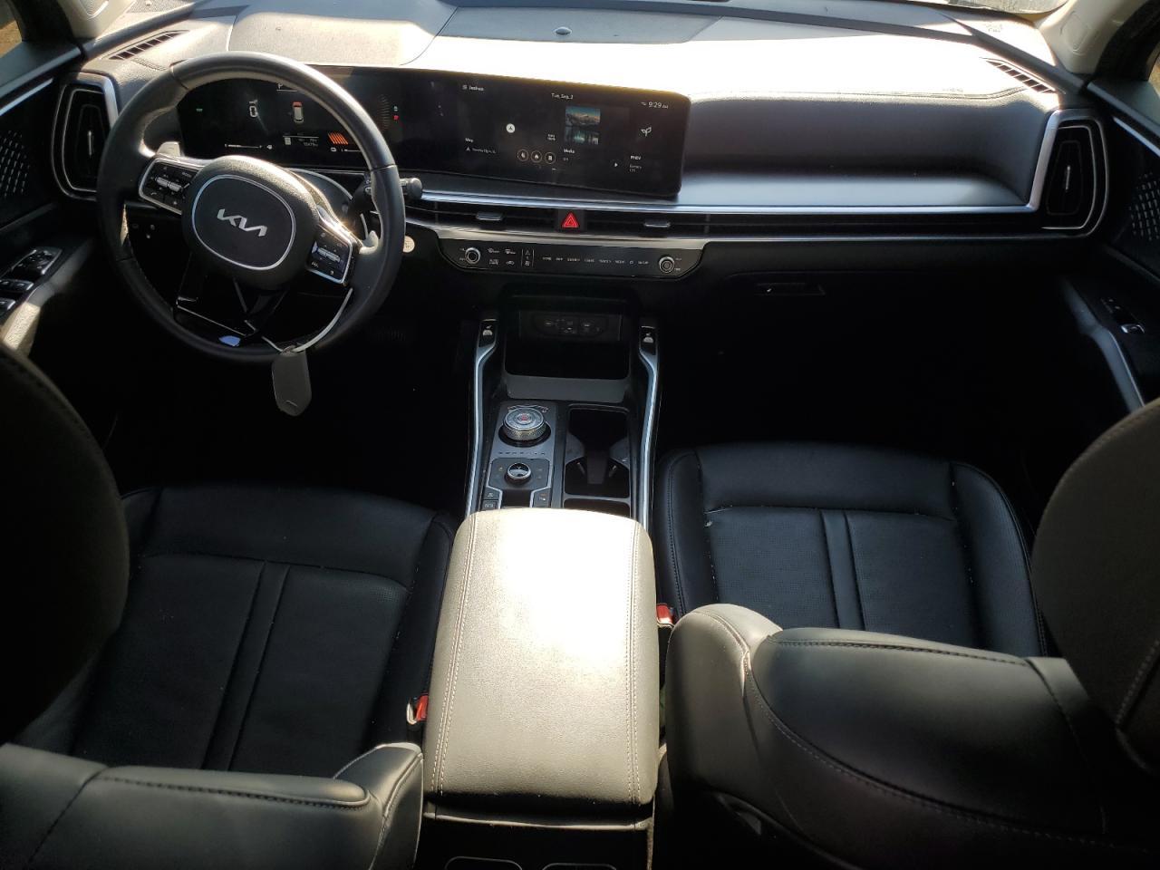 2025 KIA SORENTO