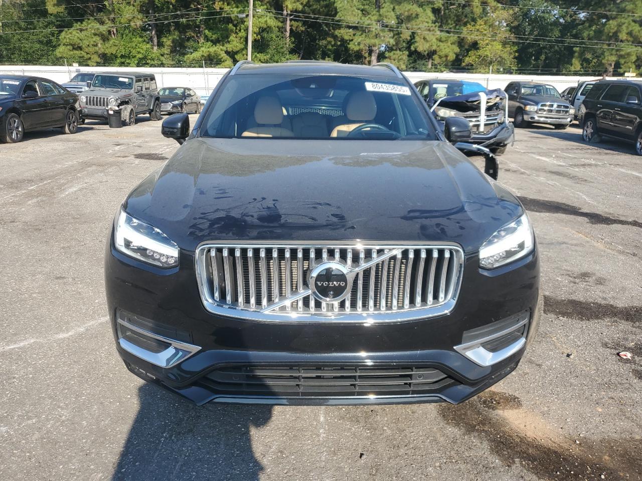 2022 VOLVO XC90