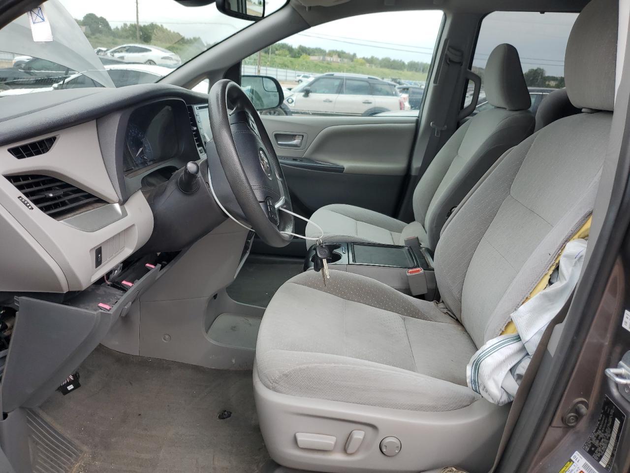 2019 TOYOTA SIENNA