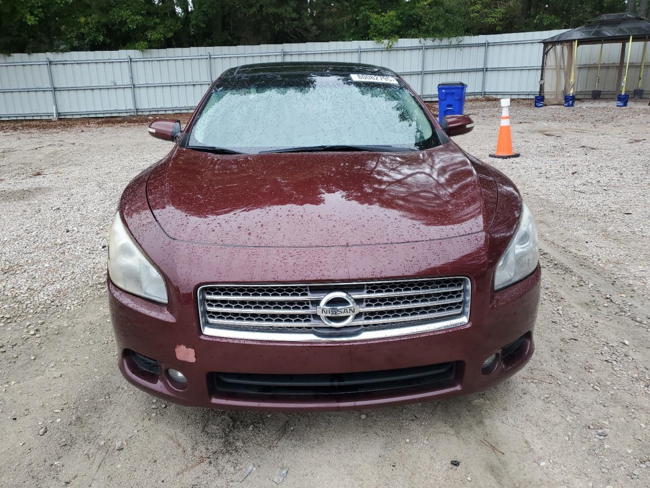 2010 NISSAN Maxima