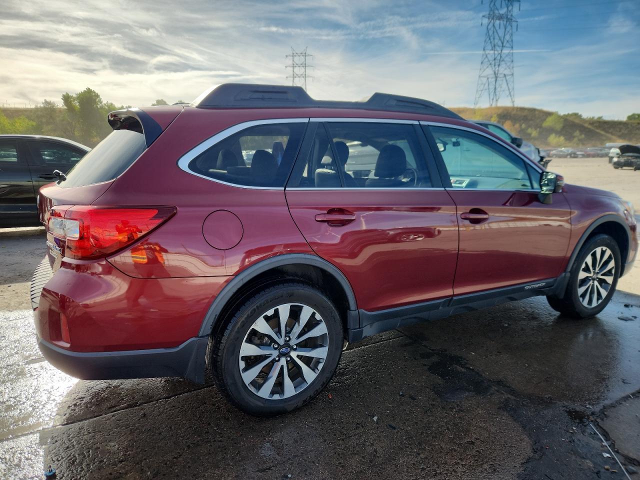 2015 SUBARU Outback