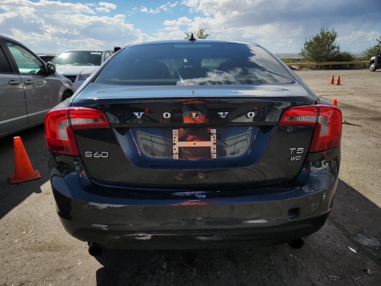 2012 VOLVO S60
