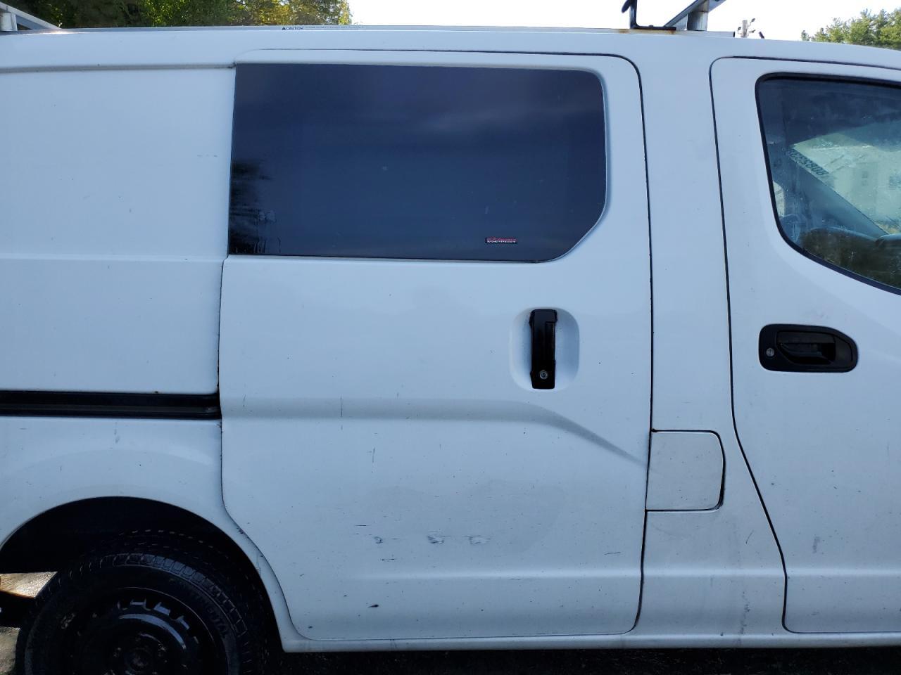 2016 NISSAN NV 200