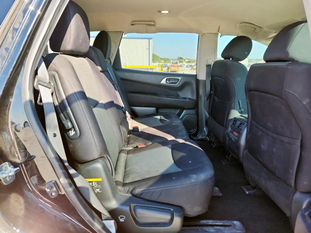 2017 NISSAN PATHFINDER