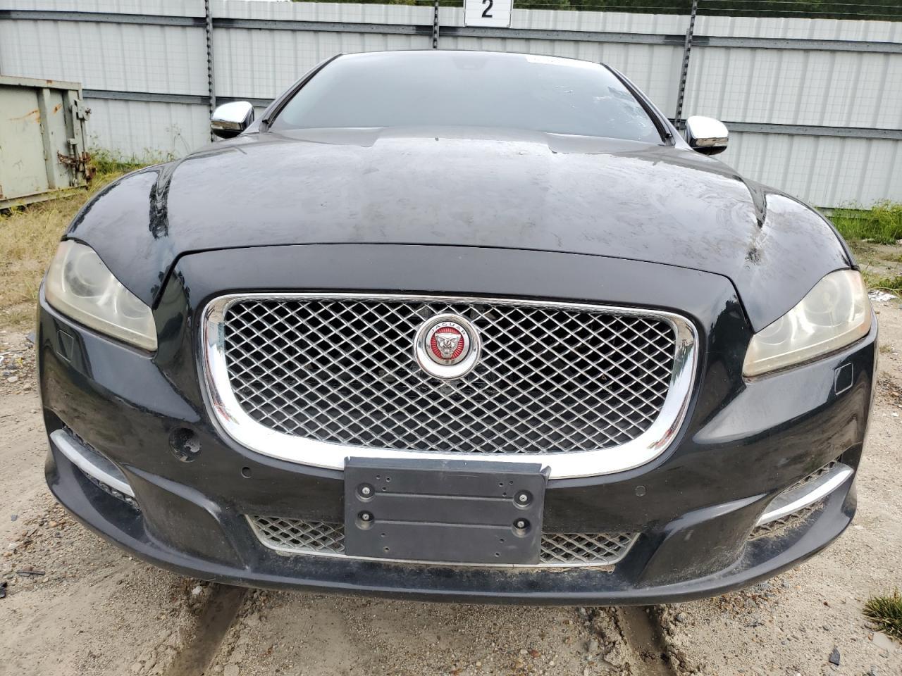 2015 JAGUAR Xj-Series