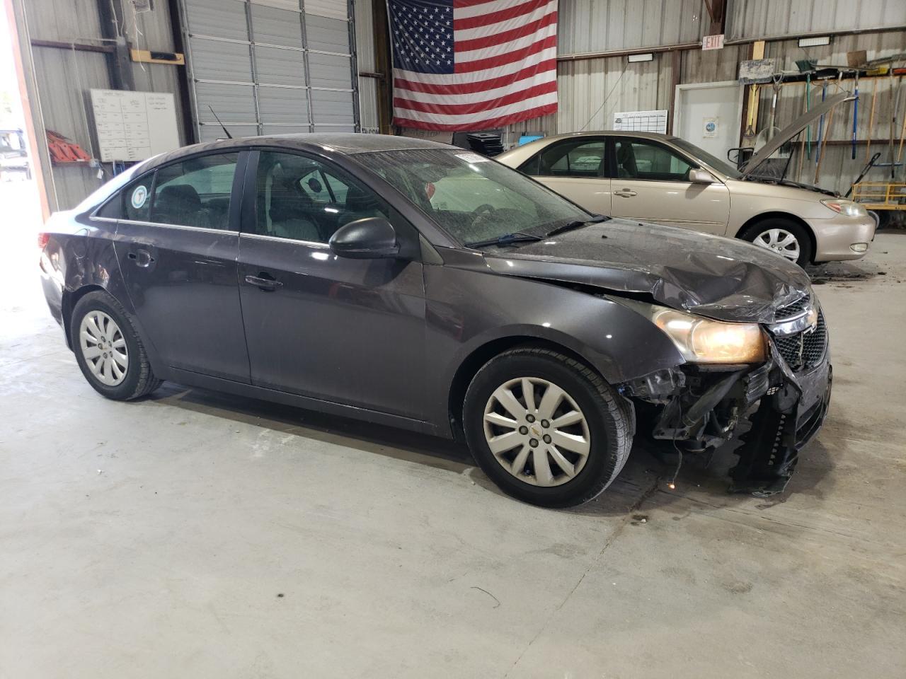 2011 CHEVROLET CRUZE