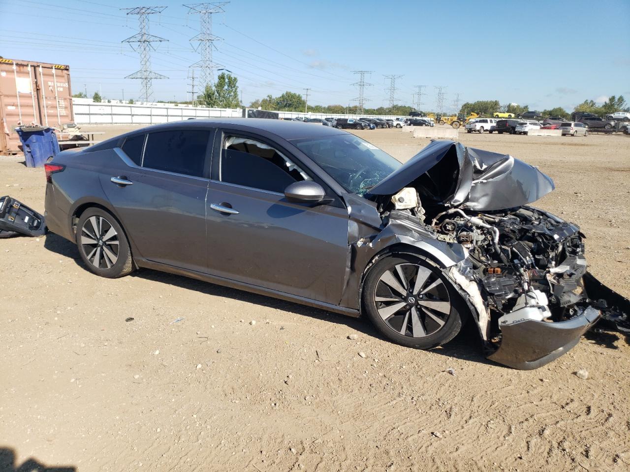 2022 NISSAN ALTIMA