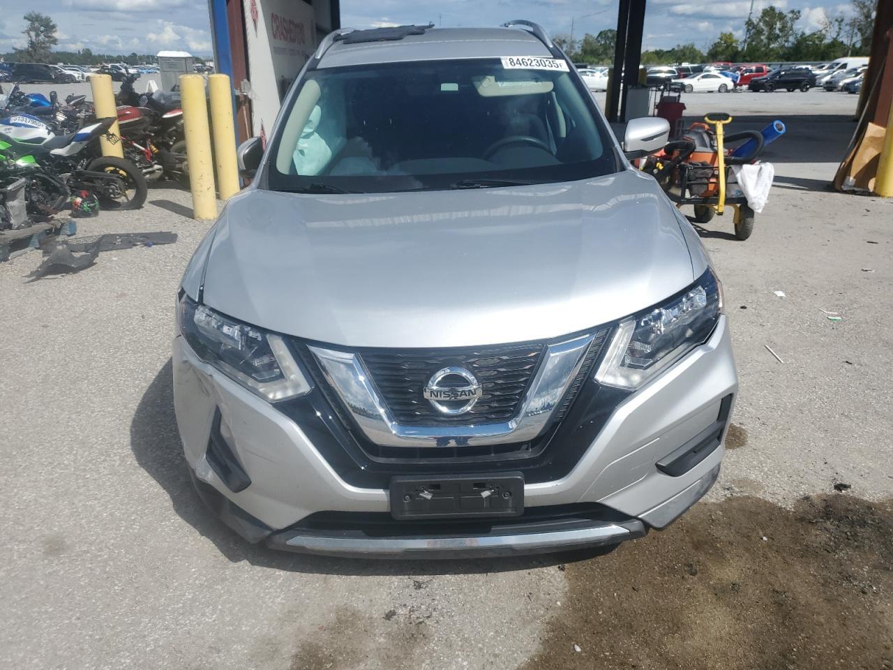 2017 NISSAN ROGUE