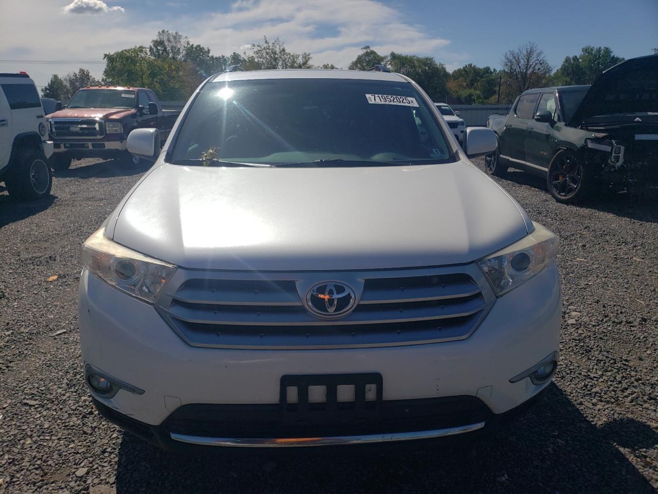 2013 TOYOTA HIGHLANDER