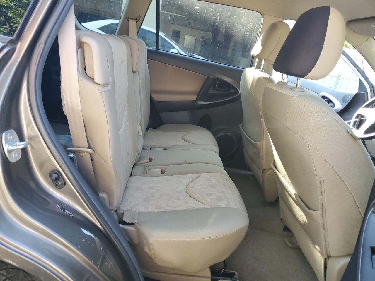 2011 TOYOTA RAV4