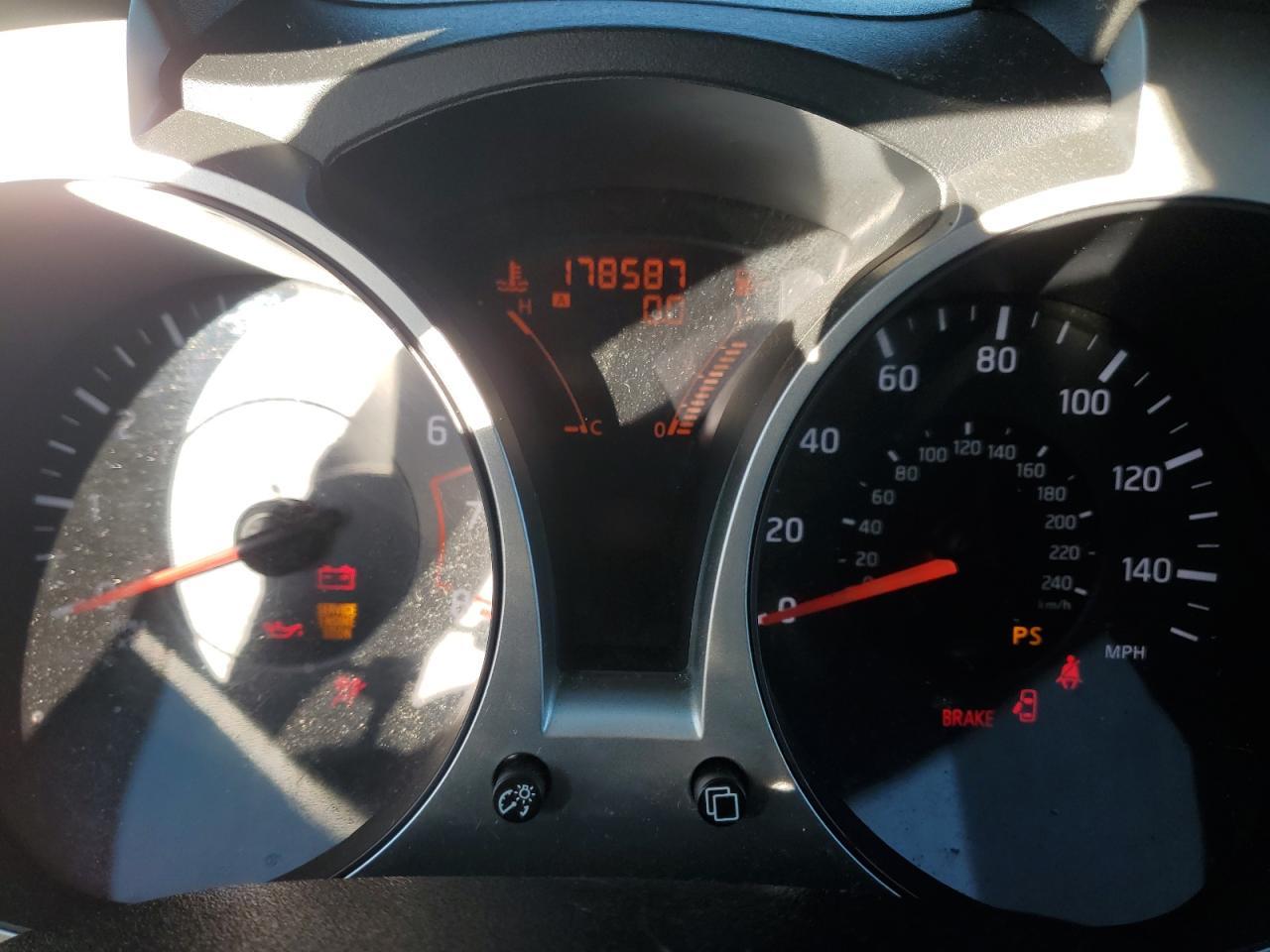 2012 NISSAN Juke